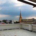 Kanyakorn House Near Khao San
